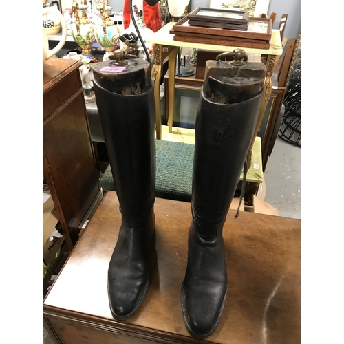 269 - EARLY PAIR OF RIDING BOOTS WITH TREES