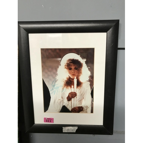 311 - F&G AUTOGRAPHED STEVIE NICKS PICTURE