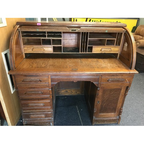 006 - BEAUTIFUL EARLY C1900 ROLL TOP DESK/BUREAU - 1 X CUPBOARD TO EACH SIDE & 5 X DRAWERS & 1 X CUPBOARD ... 