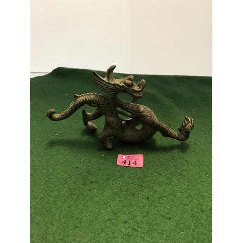 414 - LOVELY HEAVY BRONZE ORIENTAL DRAGON FIGURE - 13CMS H X 23CMS