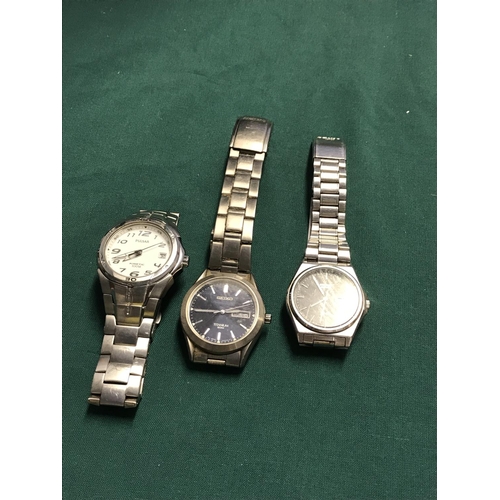156 - 2 X SEIKO AND 1 X PULSAR WRIST WATCHES - CLOCKS AND WATCHES ARE NOT TESTED