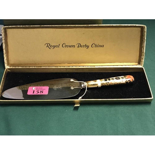 158 - LOVELY ROYAL CROWN DERBY CAKE KNIFE IN ORIGINAL BOX