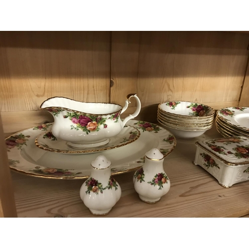 24 - 26 X PIECES OF ROYAL ALBERT 