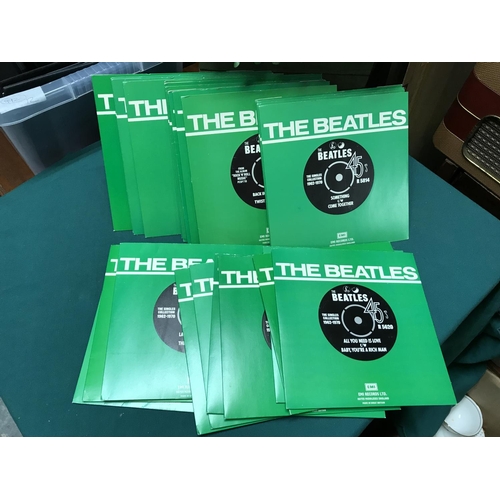 470 - BOXED SET OF 24 BEATLES 45s