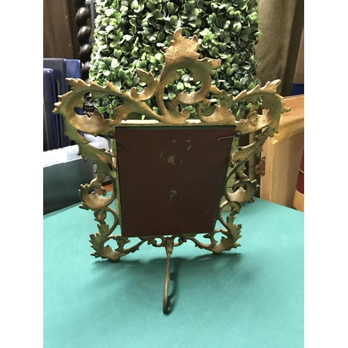 511 - VERY DECORATIVE BRASS EASEL BACK MIRROR - 20CMS X 30CMS