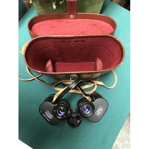 559 - CASED PAIR OF CARL KEISS JENA 10 X 50 BINOCULARS