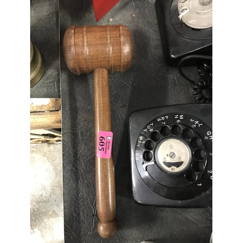 605 - LARGE JUDGES GAVEL - 30CMS