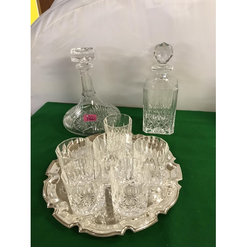 786B - 6 WHISKY TUMBLERS ON A TRAY & 2 X GLASS DECANTERS