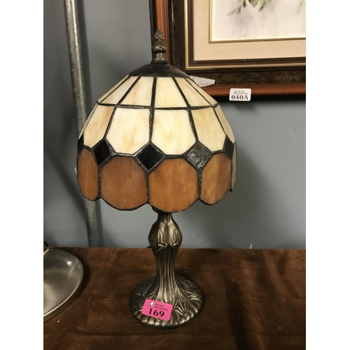 169 - PRETTY TIFFANY STYLE LAMP - 38CMS H - ELECTRICAL ITEMS SHOULD BE CHECKED BY A QUALIFIED ELECTRICIAN