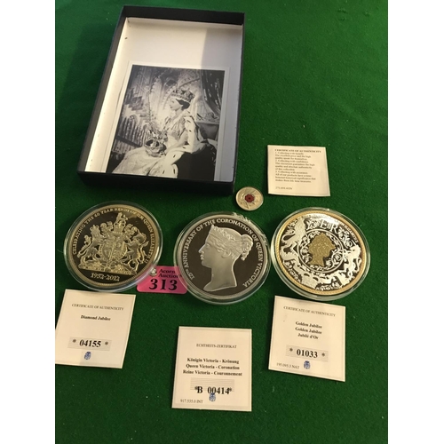 313 - 3 X LARGE COMMEMORATIVE PROOF COINS & SMALL CANADIAN ARMISTICE COIN - LARGE COINS 7CMS DIAM