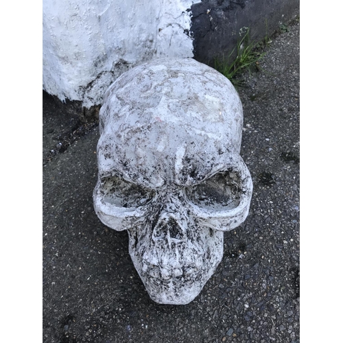 43 - LOVELY HEAVY STONE GARDEN SKULL - 32CMS X 28CMS H - COLLECTION ONLY OR ARRANGE OWN COURIER