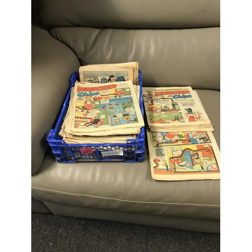 353 - LARGE QTY OF APPROX 100+ VINTAGE COMICS INC WHIZZER & CHIPS, WHOOPEE ETC