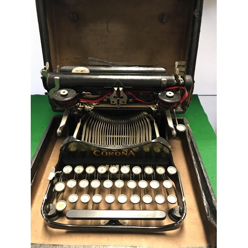 589 - LOVELY EARLY PORTABLE CORONA TYPEWRITER