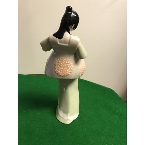 455 - LOVELY LARGE ROYAL DOULTON CHERRY BLOSSOM FIGURE - 30CMS H