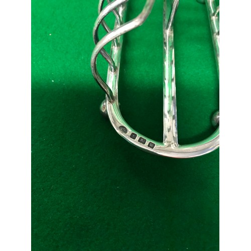 92 - LOVELY HALLMARKED SILVER TOAST RACK = WEIGHT APPROX 263GRMS - 18CMS L X 8CMS W X 14CMS H