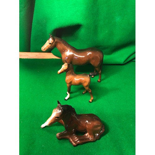 97 - 3 X VINTAGE BESWICK HORSES