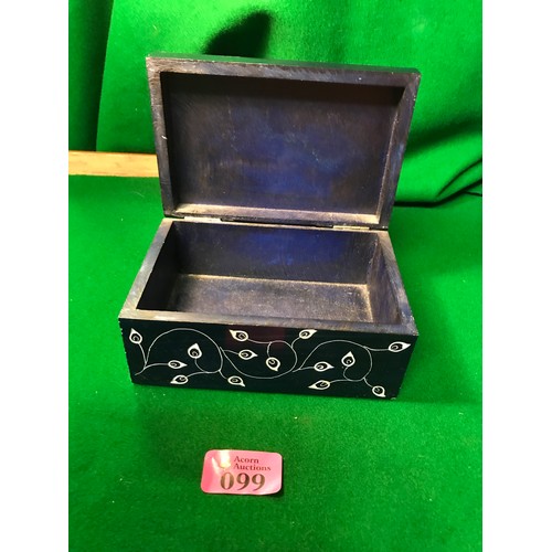 99 - VERY PRETTY VERY HEAVY NATURAL STONE CARVED INLAY LIDDED BOX - WEIGHT 1052GRMS - 15CMS X 10CMS X 8CM... 