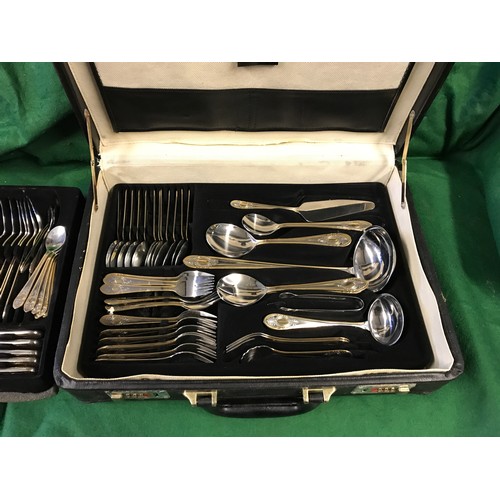 141 - CASED SET OF STAINLESS STEEL CUTLERY