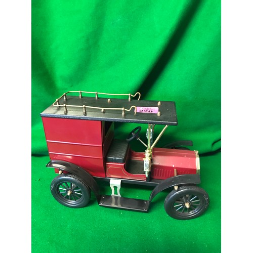 220 - LOVELY LARGE METAL MODEL CAR - 26CMS L