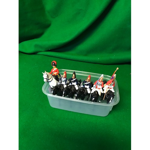 234 - 6 X DIECAST MOUNTED SOLDIERS