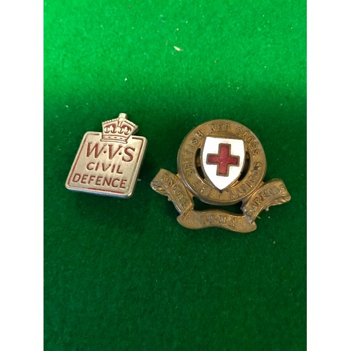 127 - VINTAGE CIVIL DEFENCE & RED CROSS BADGES