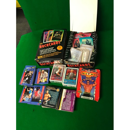 158 - LARGE QTY OF VARIOUS STAR TREK, BABYLON 5, ROCK CARDS, WWE COLLECTORS CARDS -APPROX 1000