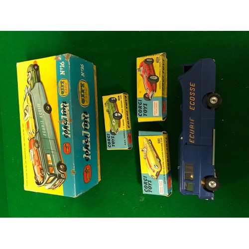 61 - BOXED VINTAGE CORGI 16 - 