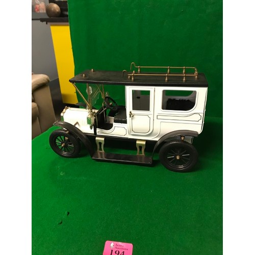 194 - LARGE DIECAST MODEL BUS - 32CMS LONG