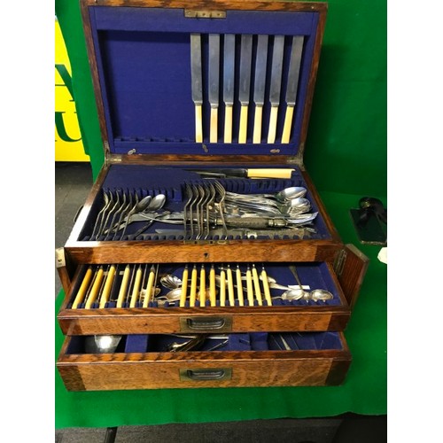 332 - LOVELY VINTAGE CANTEEN OF CUTLERY BOX WITH 2 DRAWERS - SOME CUTLERY INCLUDED