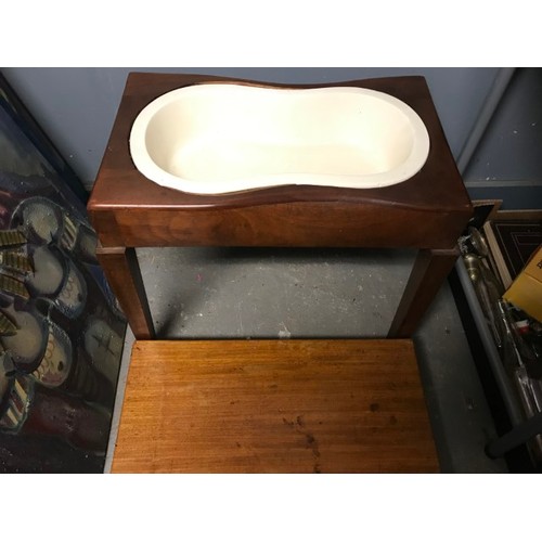 345 - EARLY VICTORIAN BABY BATH IN WOODEN CABINET