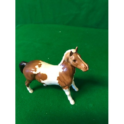 419 - BESWICK THE PINTO PONY 