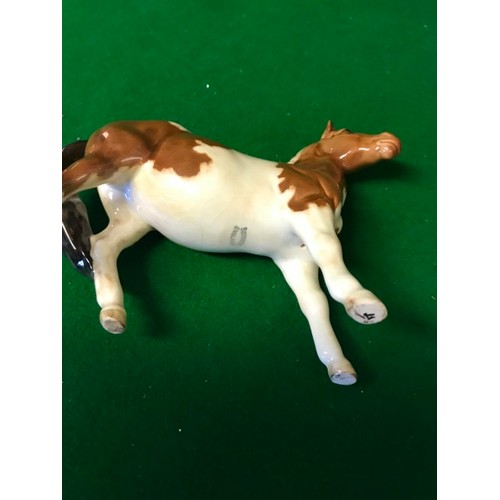 419 - BESWICK THE PINTO PONY 