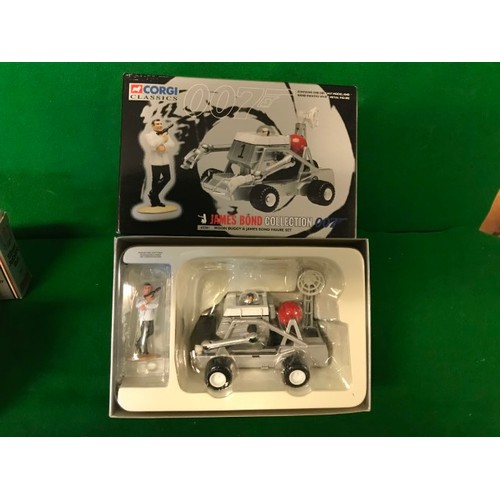 542 - BOXED DIECAST CORGIE CLASSIC JAMES BOND MOONBUGGY WITH FIGURE