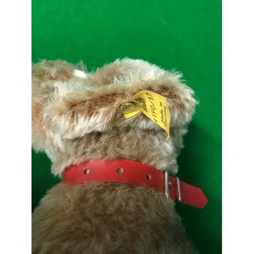 624 - STEIFF DOG WITH BUTTON IN EAR & LABEL - 28CMS L X 18CMS H