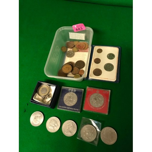 685 - QTY OF ASSTD COINS