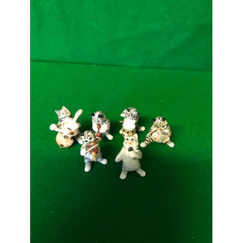 566 - SET OF 6 MINIATURE CHINA CATS PLAYING MUSICAL INSTRUMENTS BY KYD