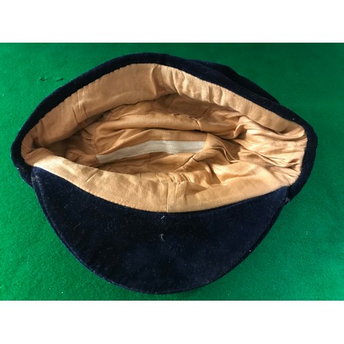 738 - 1925 SCHOOL CAP IN GOOD CONDITION