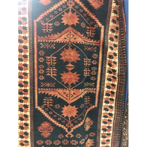 847 - LARGE PATTERNED RUG - 115CMS X 205CMS - COLLECTION ONLY OR ARRANGE OWN COURIER