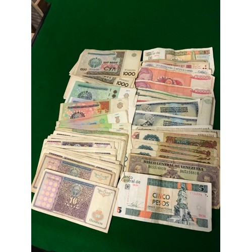 39 - LARGE QTY OF FOREIGN BANK NOTES - MAINLY ASIAN