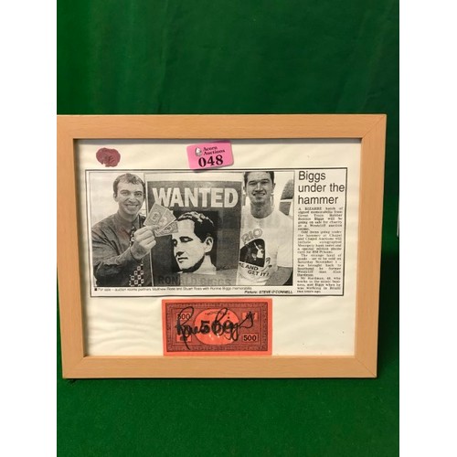 48 - FRAMED & GLAZED AUTOGRAPHED RONNIE BIGGS MONOPOLY BANK NOTE