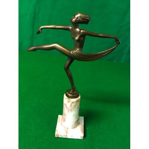 80 - LOVELY RISQUE DANCING FIGURE ON MARBLE BASE - 21CMS H