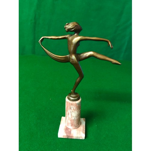 80 - LOVELY RISQUE DANCING FIGURE ON MARBLE BASE - 21CMS H