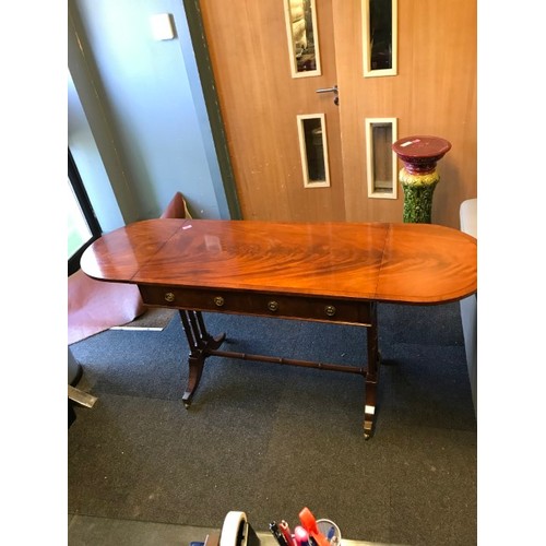 107 - BEAUTIFULL 20TH C SOFA TABLE WITH 2 X OPENING DRAWERS AND 2 X DUMMY DRAWERS - DROP LEAF SIDES - PURC... 