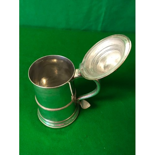 254 - NICE VINTAGE SILVER PLATED LIDDED TANKARD - INITIALED TO FRONT - 20CMS H