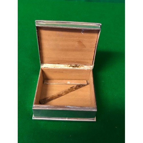 256 - LOVELY SILVER CIGARETTE BOX WITH ART DECO ENGINE TURNING TO LID & CEDAR WOOD INTERIOR - 9CMS X 10CMS... 