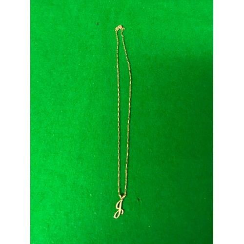 372 - 9CT GOLD CHAIN WITH INITIAL PENDANT - LENGTH 40CMS - APPROX 2.7GRMS