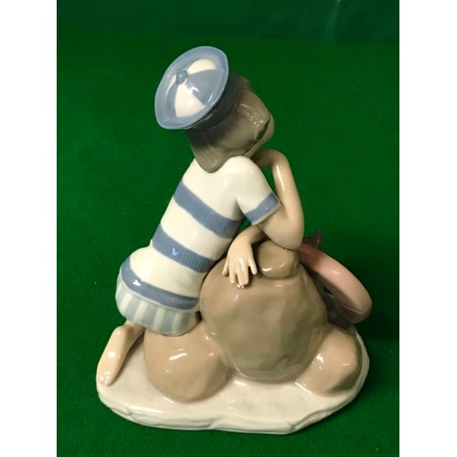 397 - LOVELY LLADRO FIGURE 