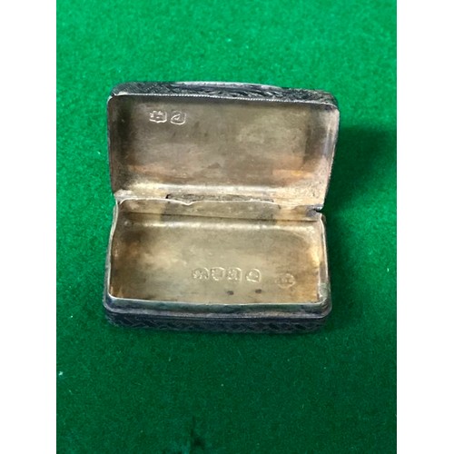 694 - SMALL GEORGIAN LONDON 1816 SILVER LIDDED BOX - 4CMS X 2CMS