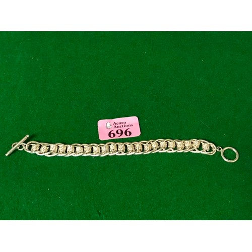 696 - LOVELY HEAVY STERLING SILVER FANCY LINK BRACELET WITH T BAR - 36GRMS