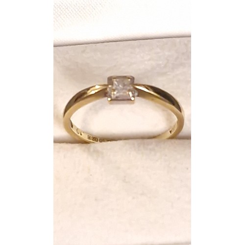 97 - LOVELY 9CT GOLD RING SET DIAMOND - WEIGHT OVERALL 1.6 GRMS